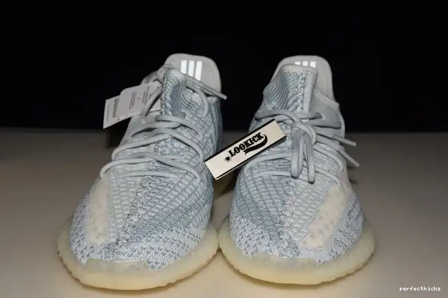 White Yeezy FW3043 Boost Adidas V2 350 Cloud 0516